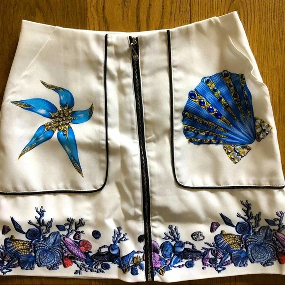 Runway Resort Crystal Embellished Shell Skirt - Picture 2 of 9